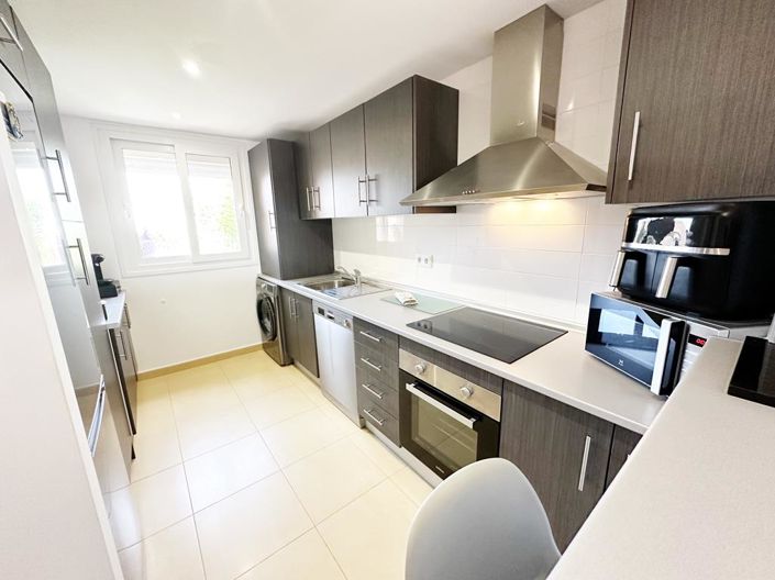 Image No.15-3 Bed Apartment for sale