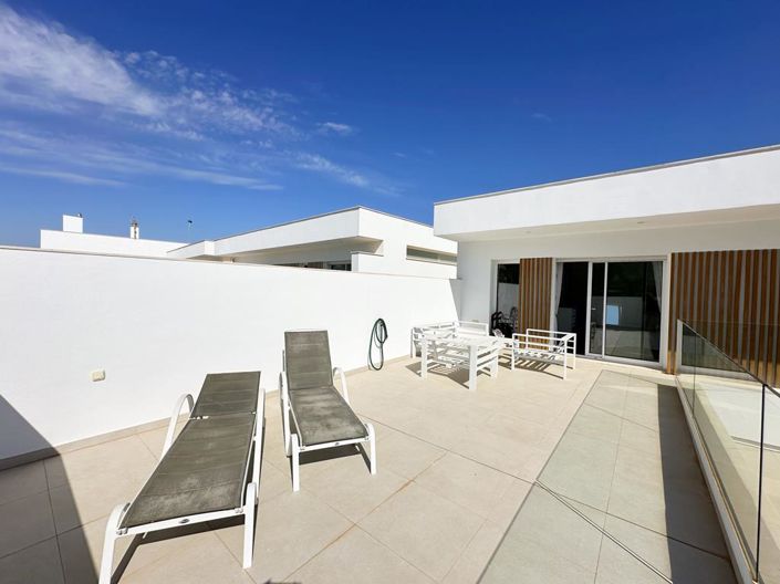 Image No.31-3 Bed Villa for sale