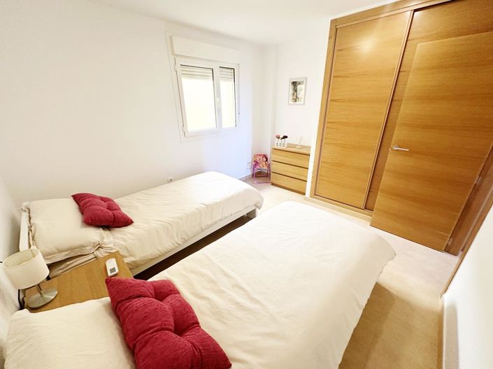 Image No.26-3 Bed Apartment for sale