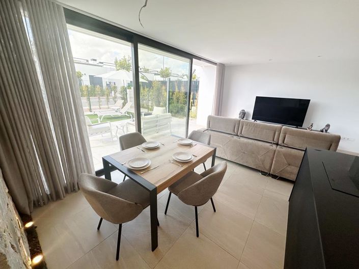 Image No.11-3 Bed Villa for sale