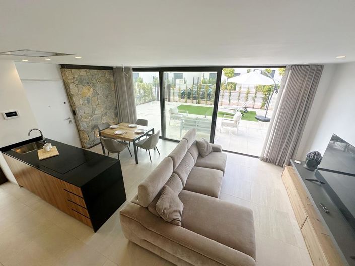 Image No.13-3 Bed Villa for sale