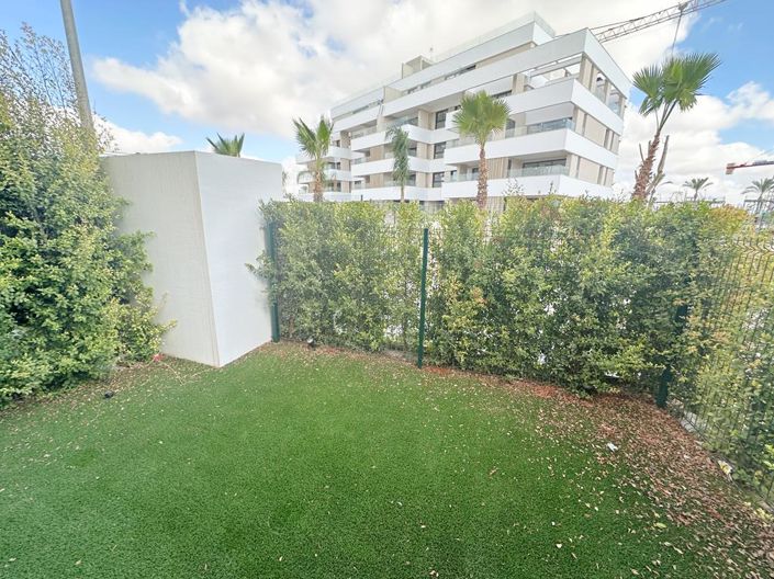 Image No.18-3 Bed Villa for sale