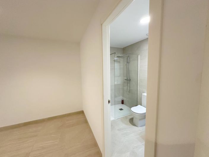 Image No.22-3 Bed Villa for sale