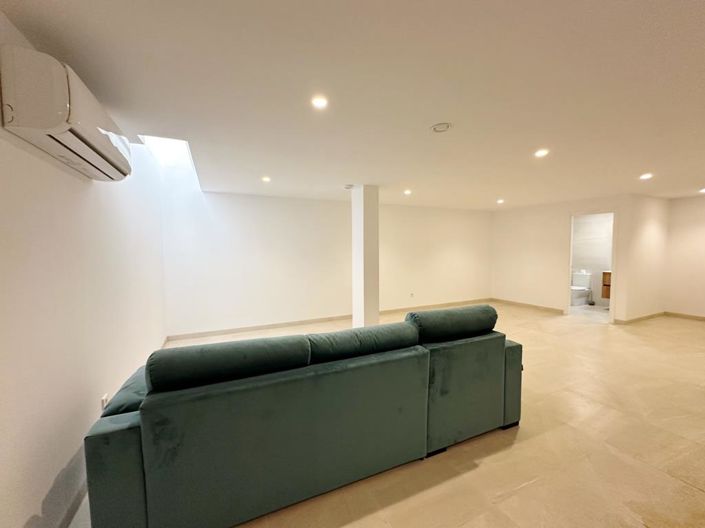 Image No.26-3 Bed Villa for sale