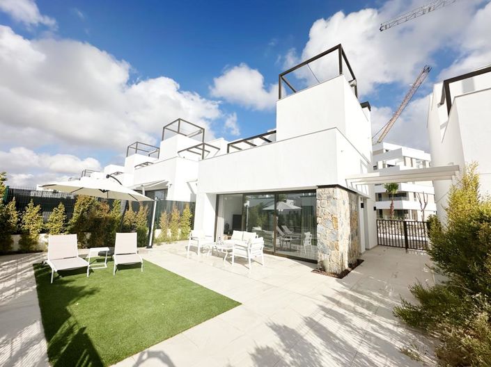 Image No.38-3 Bed Villa for sale