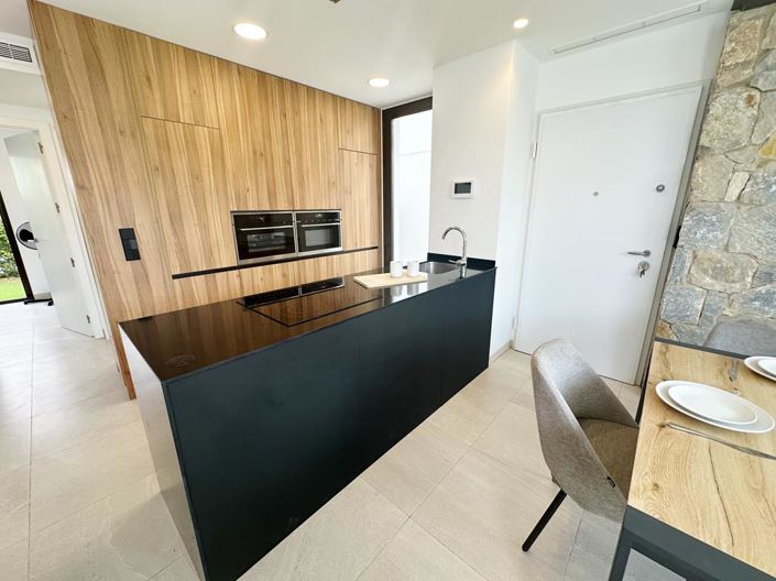 Image No.6-3 Bed Villa for sale