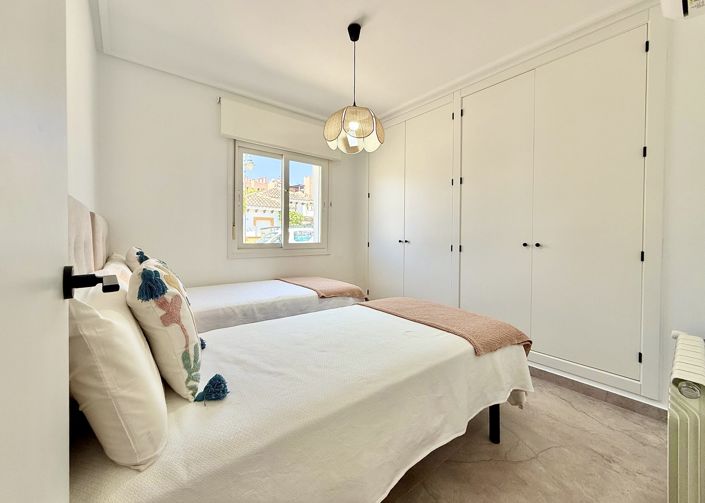 Image No.16-2 Bed Villa for sale