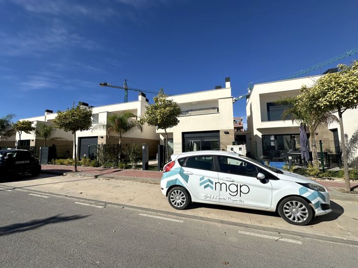 Image No.56-3 Bed Villa for sale