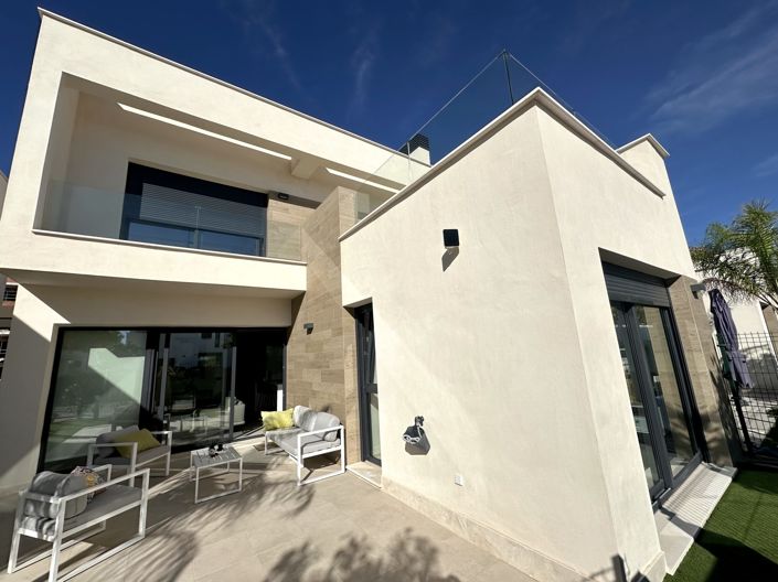 Image No.58-3 Bed Villa for sale