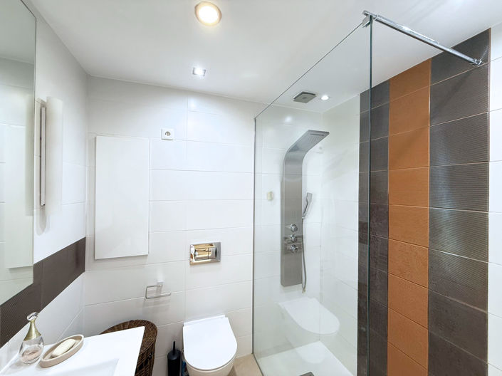 Image No.15-2 Bed Apartment for sale