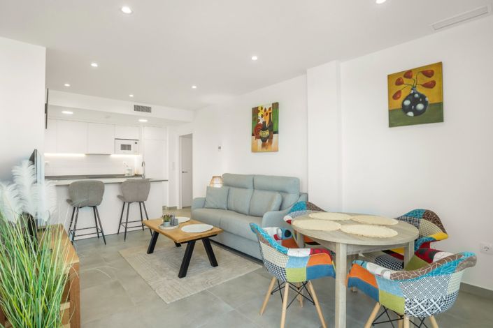 Image No.4-2 Bed Apartment for sale