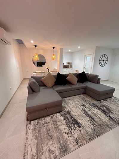 Image No.2-3 Bed Villa for sale