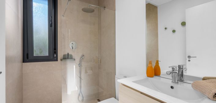 Image No.18-3 Bed Villa for sale