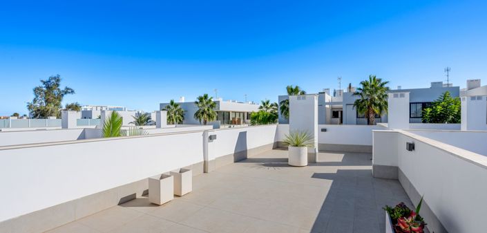 Image No.24-3 Bed Villa for sale