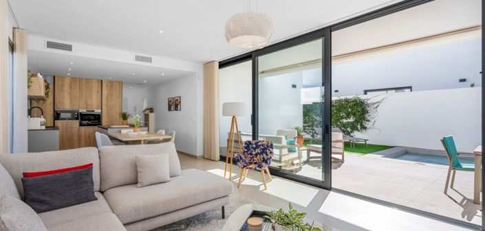 Image No.6-3 Bed Villa for sale