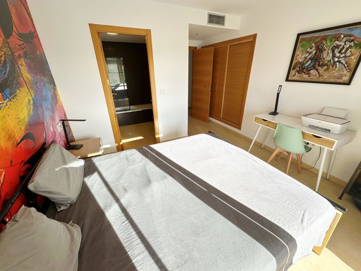 Image No.25-2 Bed Apartment for sale