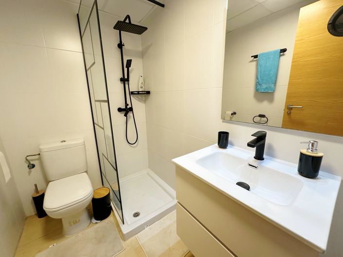 Image No.30-2 Bed Apartment for sale