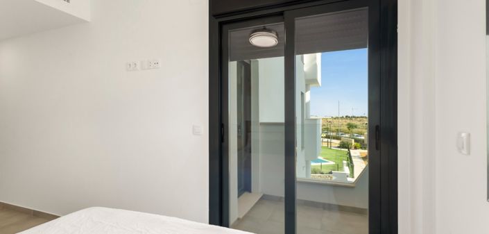 Image No.11-2 Bed Apartment for sale