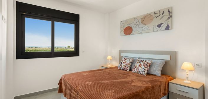 Image No.16-2 Bed Apartment for sale