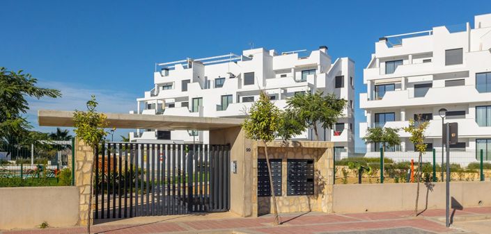 Image No.21-2 Bed Apartment for sale