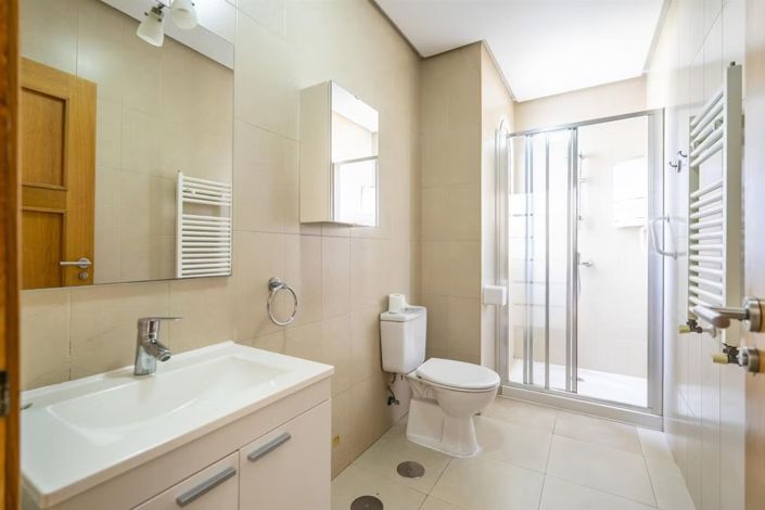 Image No.15-3 Bed Villa for sale