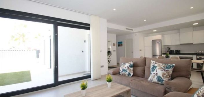 Image No.9-Villa de 3 chambres à vendre à Alicante