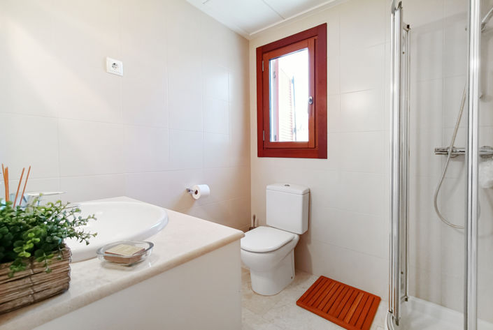 Image No.18-2 Bed Apartment for sale