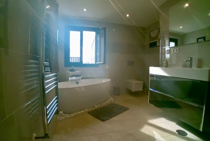 Image No.16-4 Bed Villa for sale