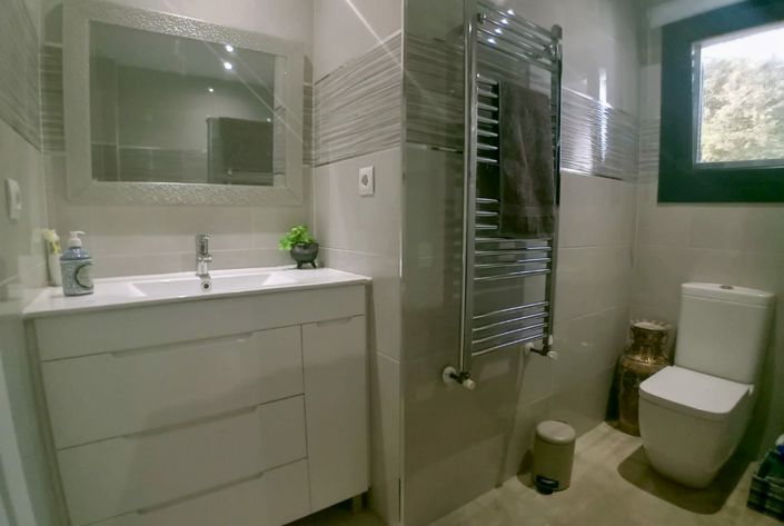 Image No.18-4 Bed Villa for sale