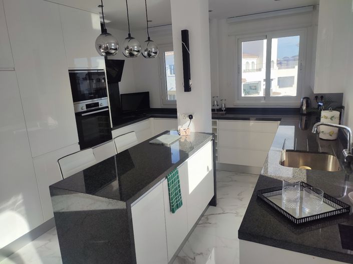 Image No.27-2 Bed Apartment for sale