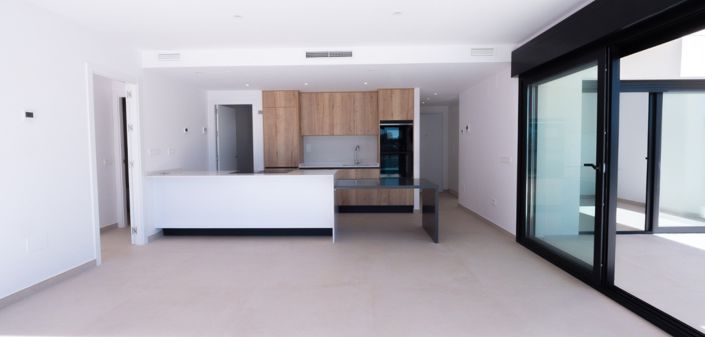 Image No.5-5 Bed Villa for sale