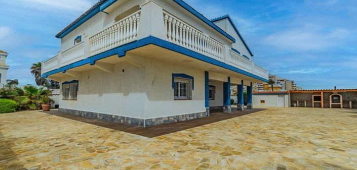 Image No.3-Villa de 6 chambres à vendre à La Manga del Mar Menor