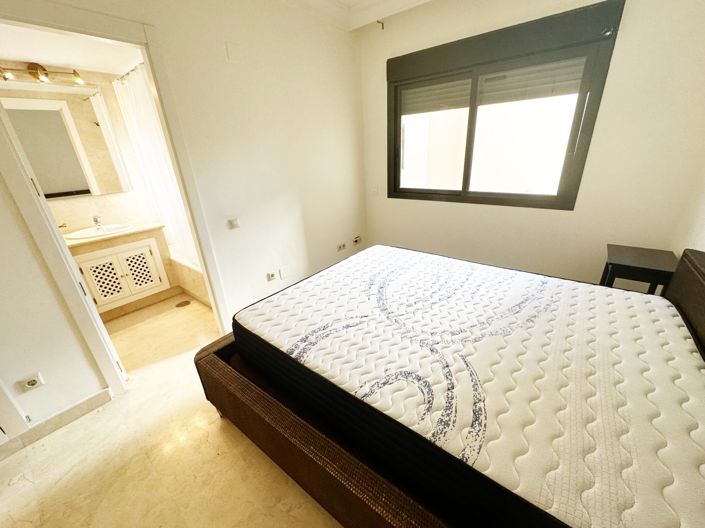 Image No.20-2 Bed Apartment for sale