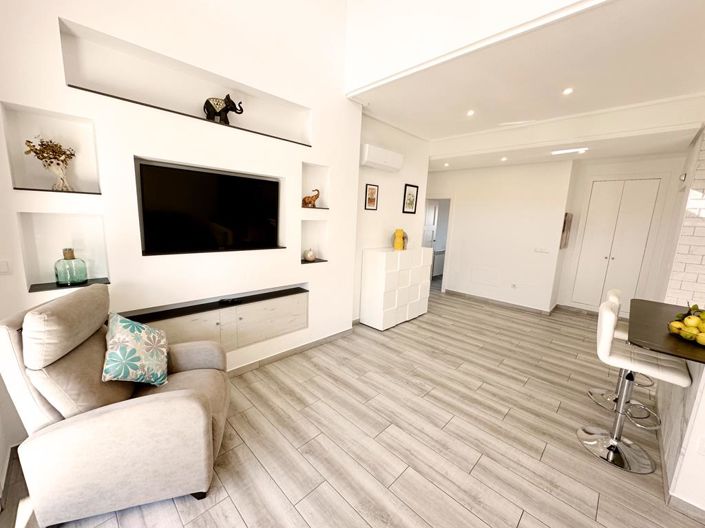 Image No.19-2 Bed Villa for sale