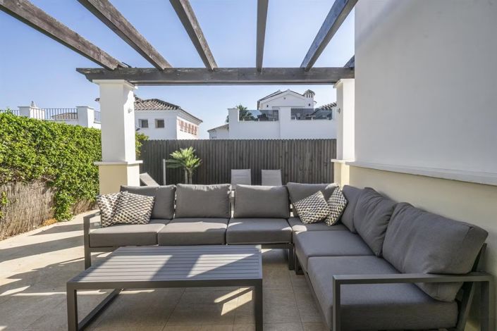 Image No.7-3 Bed Villa for sale