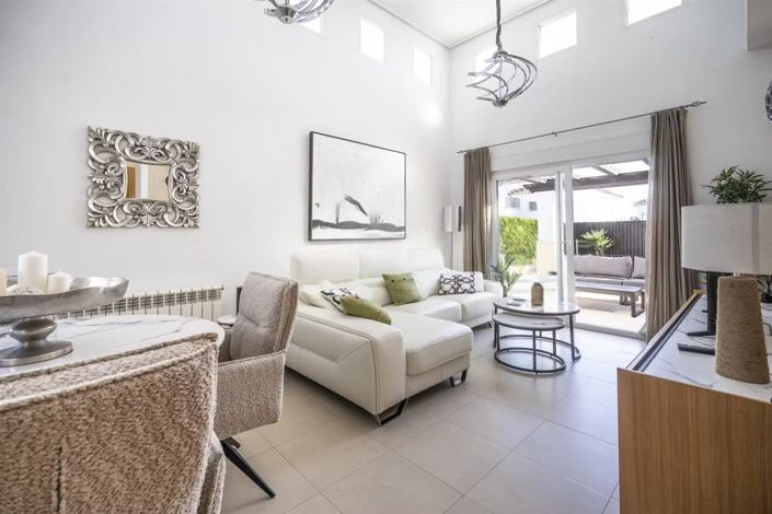 Image No.9-3 Bed Villa for sale