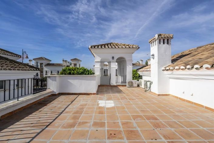 Image No.14-2 Bed Villa for sale