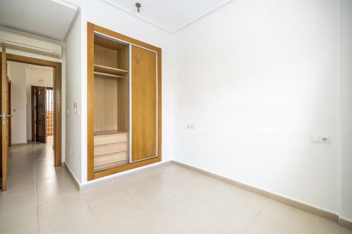 Image No.9-2 Bed Villa for sale