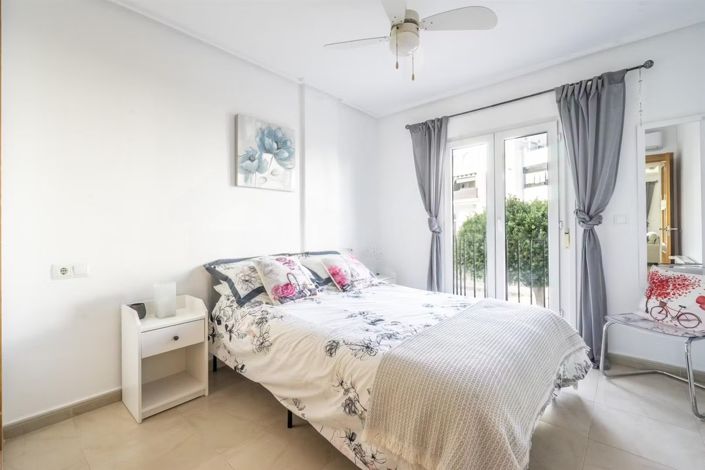 Image No.8-2 Bed Apartment for sale