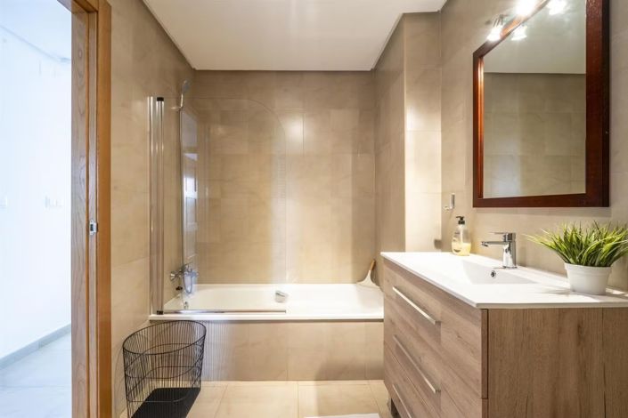 Image No.9-2 Bed Apartment for sale