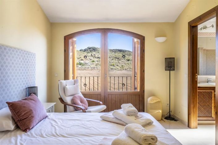 Image No.11-4 Bed Villa for sale