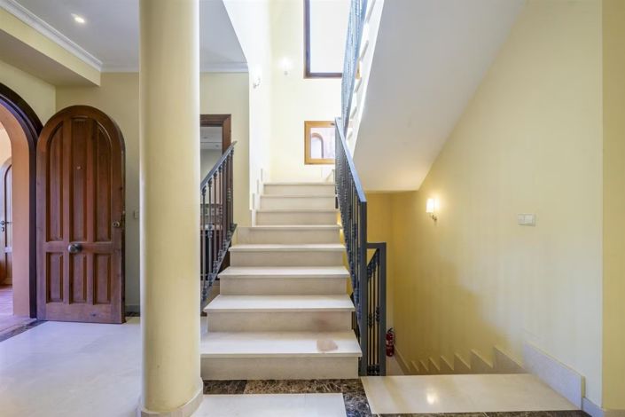 Image No.23-4 Bed Villa for sale