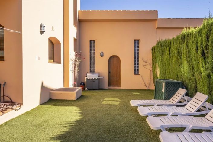 Image No.8-4 Bed Villa for sale