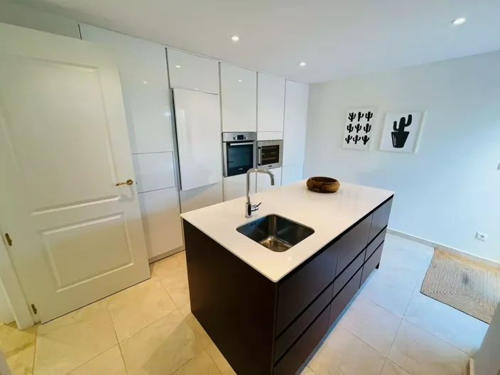 Image No.11-3 Bed Villa for sale