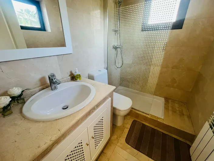 Image No.19-3 Bed Villa for sale