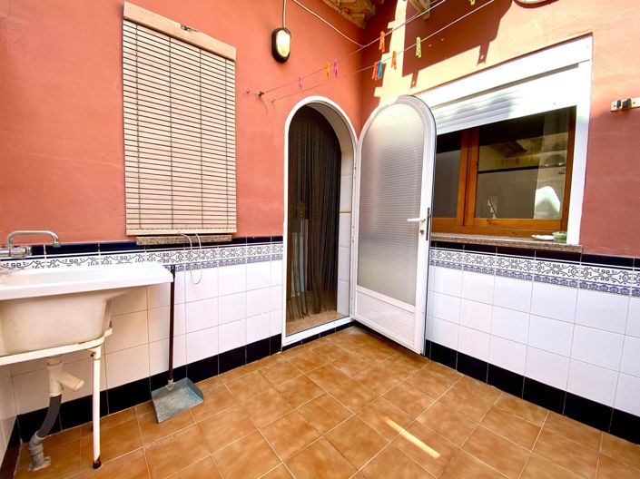 Image No.13-3 Bed Townhouse for sale