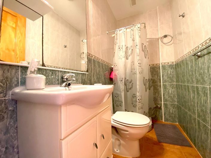 Image No.20-3 Bed Townhouse for sale