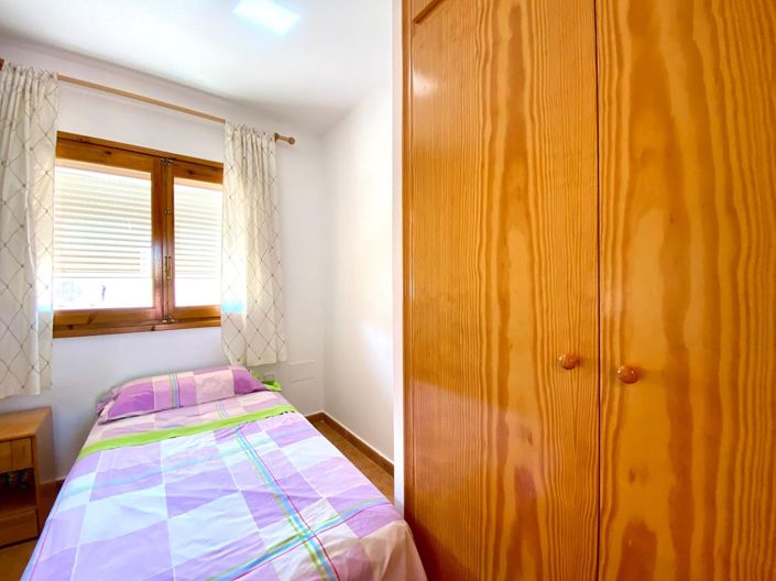 Image No.24-3 Bed Townhouse for sale