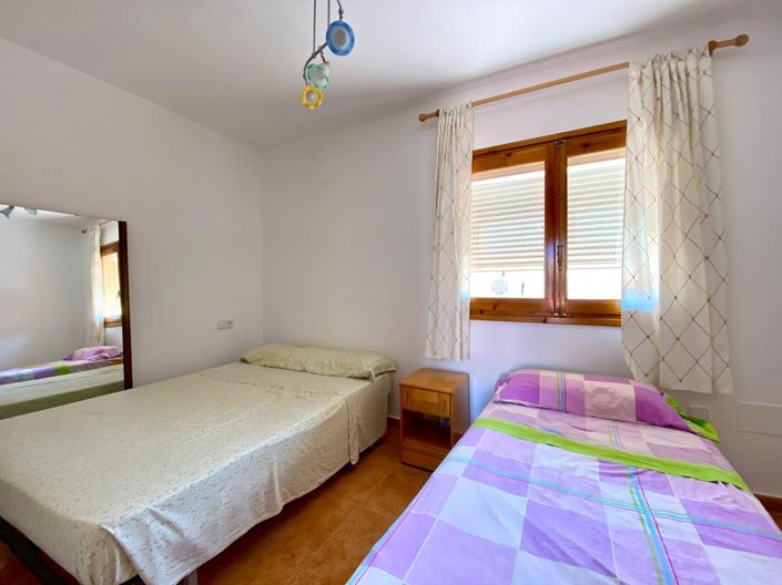 Image No.26-3 Bed Townhouse for sale