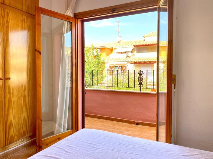 Image No.36-3 Bed Townhouse for sale